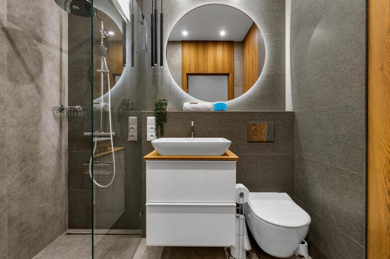 Lotnisko Chopina Modern Apartment Warschau Buitenkant foto