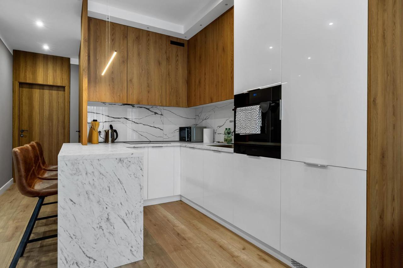 Lotnisko Chopina Modern Apartment Warschau Buitenkant foto