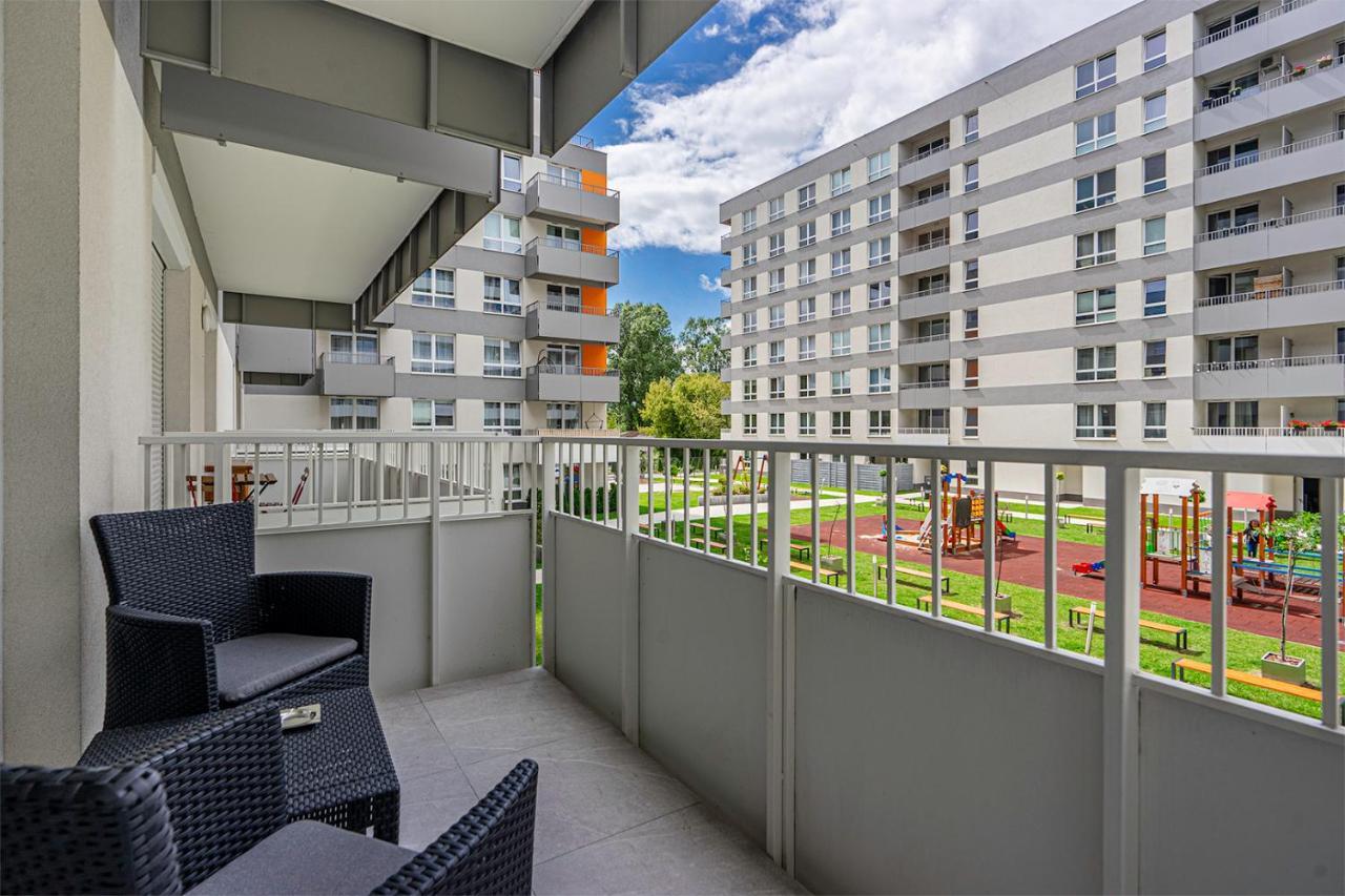 Lotnisko Chopina Modern Apartment Warschau Buitenkant foto