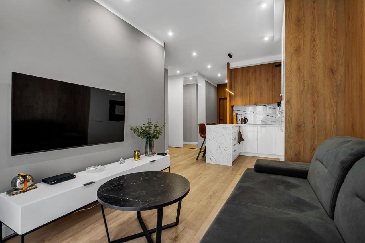 Lotnisko Chopina Modern Apartment Warschau Buitenkant foto