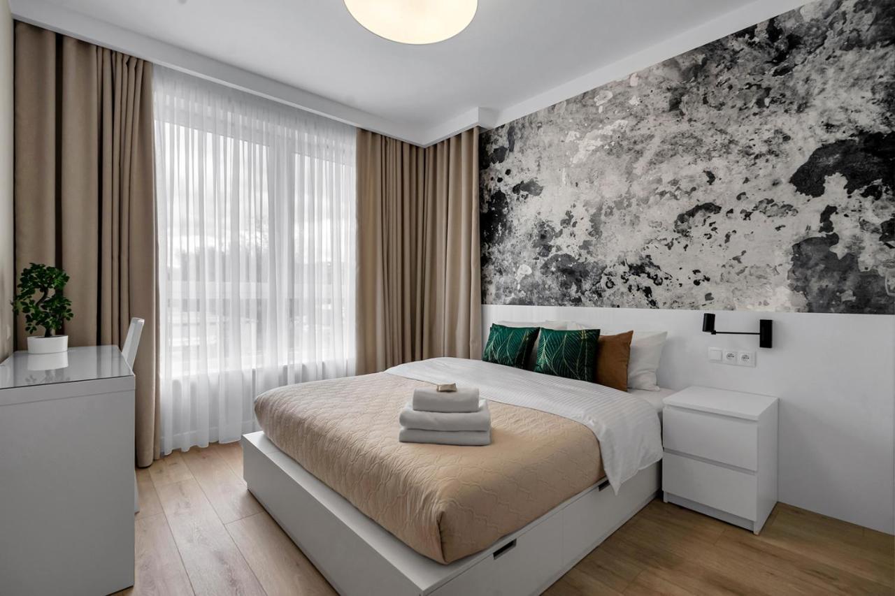 Lotnisko Chopina Modern Apartment Warschau Buitenkant foto