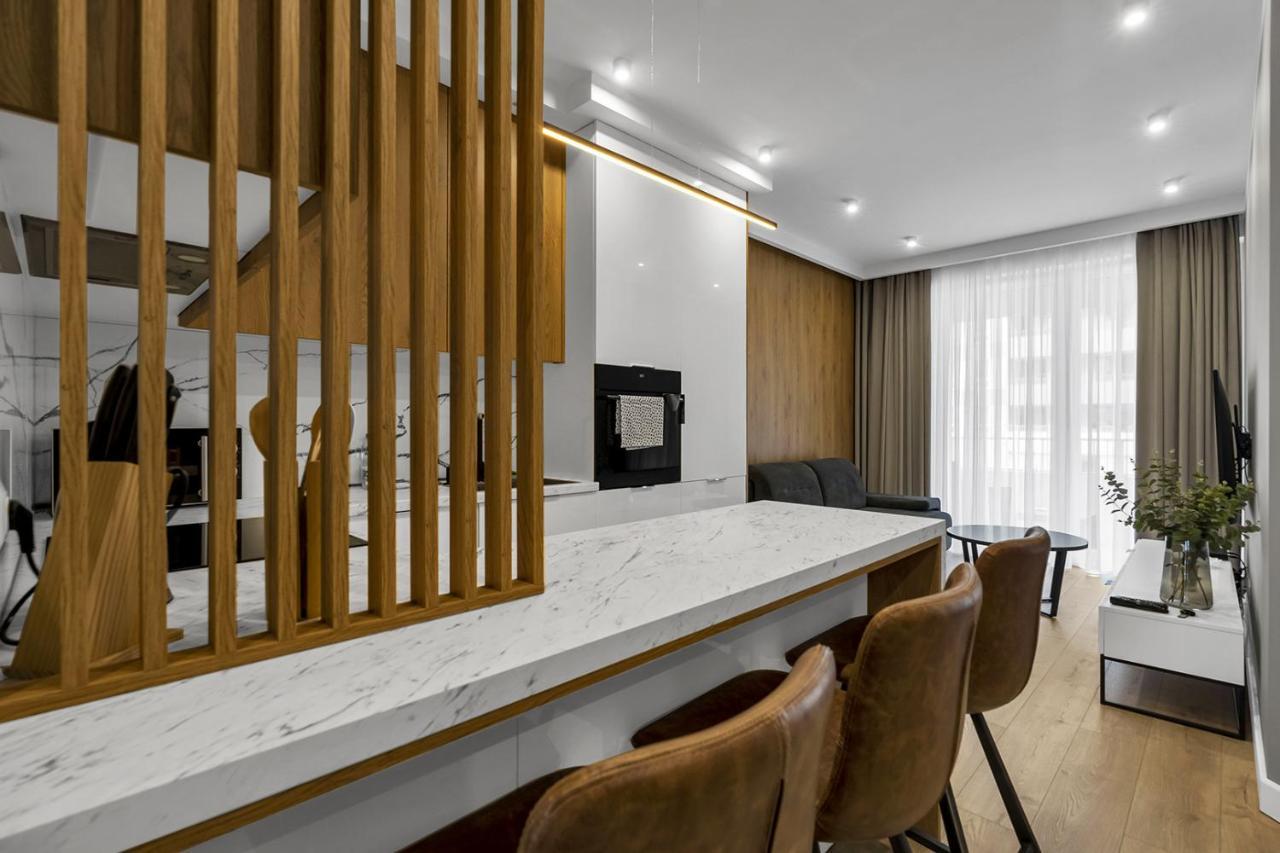 Lotnisko Chopina Modern Apartment Warschau Buitenkant foto