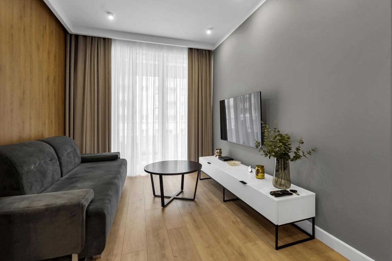 Lotnisko Chopina Modern Apartment Warschau Buitenkant foto